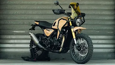 Dune 400 is the Coolest Iteration of Triumph Scrambler 400 XC Dune 400 is the Coolest Iteration of Triumph Scrambler 400 XC