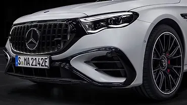 मर्सिडीज़ बेंज़ AMG E53 PHEV हेडलाइट