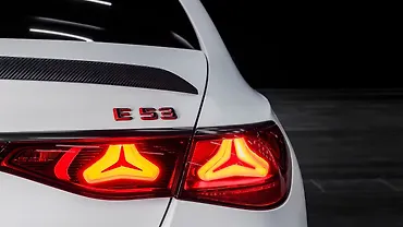 मर्सिडीज़ बेंज़ AMG E53 PHEV टेल लाइट / टेल लैंप