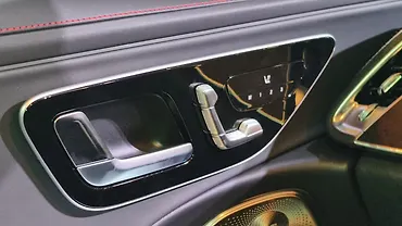 मर्सिडीज़ बेंज़ AMG E53 PHEV ड्राइवर के लिए सीट इलेक्ट्रिक सीट एड्जस्टमेंट