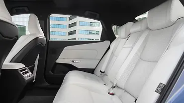 Lexus ES 350h Rear Seats Lexus ES 350h Rear Seats