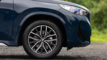 BMW X1 LWB Front Fender BMW X1 LWB Front Fender