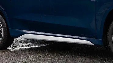 BMW X1 LWB Side Cladding BMW X1 LWB Side Cladding