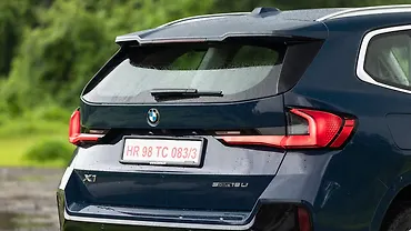 BMW X1 LWB Closed Boot/Trunk BMW X1 LWB Closed Boot/Trunk