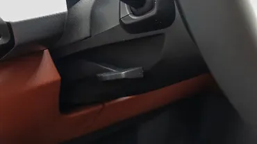 BMW X1 LWB Steering Adjustment Lever/Controller BMW X1 LWB Steering Adjustment Lever/Controller