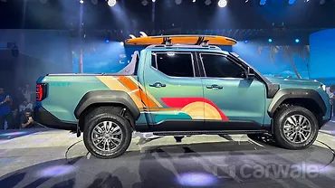 Mahindra Scorpio Lifestyler Right Side View Mahindra Scorpio Lifestyler Right Side View