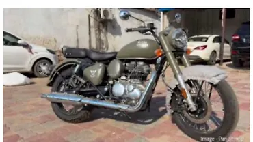 Royal Enfield Classic 350 Gorkha Edition Spotted at a Dealership Ahead of Launch
