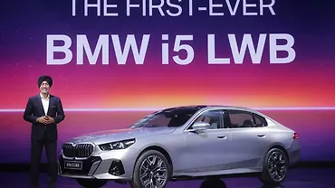 BMW i5 LWB unveiled; Bookings open BMW i5 LWB unveiled; Bookings open