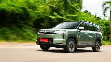 एमजी Hector Tomahawk EV लेफ्ट फ्रंट थ्री क्वार्टर