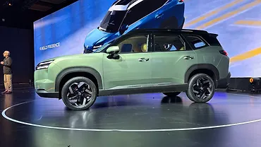 MG Hector Tomahawk EV Left Side View