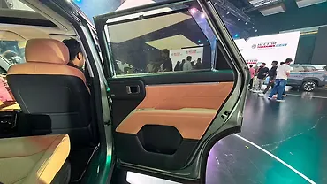 MG Hector Tomahawk EV Front Right Door Pad