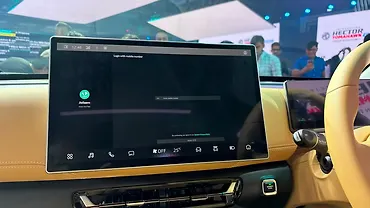 MG Hector Tomahawk EV Infotainment System