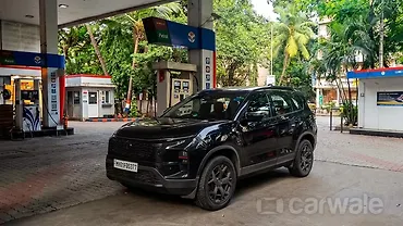 Tata Safari Petrol Automatic Real-world Mileage Tested
