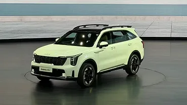 Kia Sorento Launched in India, Prices Start at Rs. 27.99 Lakh