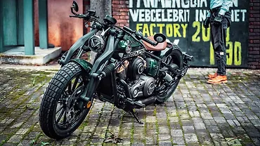 This Benda Napoleon Bob has a 125cc V-twin