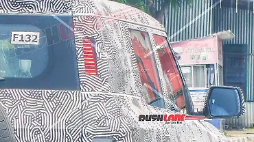 महिंद्रा विज़न S कॉम्पैक्ट एसयूवी टेल लाइट / टेल लैंप