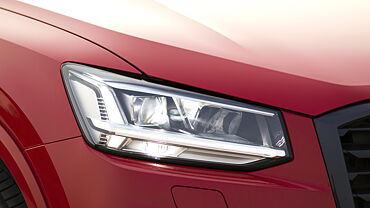 Audi Q2 Headlight