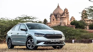 स्कोडा स्लाविया फेसलिफ्ट भारत में लॉन्च, कीमत 10 लाख रुपये से शुरू स्कोडा स्लाविया फेसलिफ्ट भारत में लॉन्च, कीमत 10 लाख रुपये से शुरू