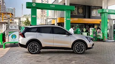 क्या भारत के लिए CNG अब नया डीज़ल बन रही है? क्या भारत के लिए CNG अब नया डीज़ल बन रही है?