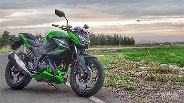 Kawasaki Z300 Unveiled in India Kawasaki Z300 Unveiled in India