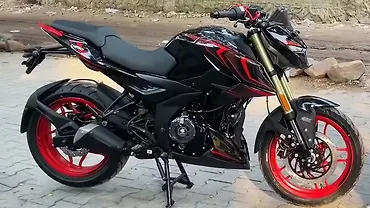 2026 Bajaj Pulsar N250 SS Spotted, Looks Like a Major Upgrade