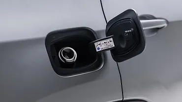 How to Open Fuel Tank in Jeep Compass: Quick Guide
