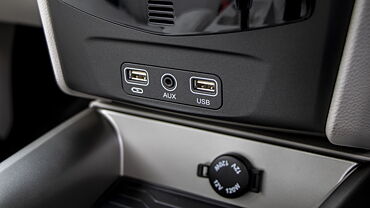Discontinued Mahindra XUV300 USB Port/AUX/Power Socket/Wireless Charging
