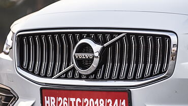 Volvo S60 Grille