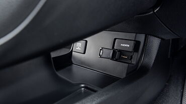 Honda Civic USB Port/AUX/Power Socket/Wireless Charging