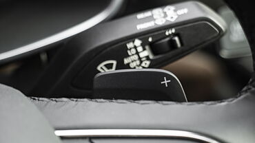 Q3 Right Paddle Shifter Image, Q3 Photos in India - CarWale