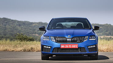 Discontinued Skoda Octavia 2017 Front View