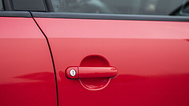 Volkswagen Polo Front Door Handle