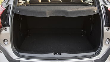 Nissan Kicks Bootspace with Parcel Tray/Retractable
