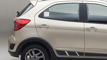 Ford Freestyle Rear Door
