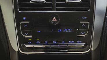 Toyota Yaris AC Controls
