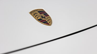 Porsche Cayenne Front Logo