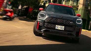 मिनी कंट्रीमैन सामने का दृश्य