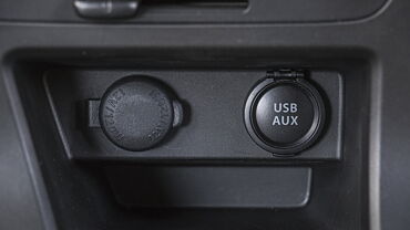 Discontinued Maruti Suzuki Wagon R 2019 USB Port/AUX/Power Socket/Wireless Charging