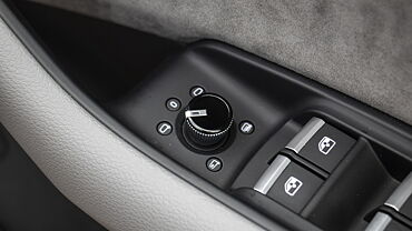 Audi Q8 Outer Rear View Mirror ORVM Controls