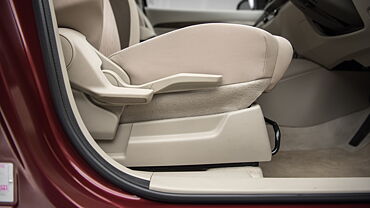 Discontinued Maruti Suzuki Ertiga 2018 Seat Adjustment Manual for Driver