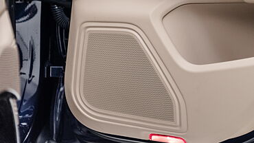 Discontinued Porsche Macan 2019 Rear Speakers