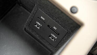 Porsche Macan [2019-2021] USB Port/AUX/Power Socket/Wireless Charging