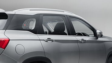 Discontinued MG Hector 2019 Side Glass Housing