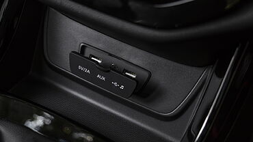 MG Hector [2019-2021] USB Port/AUX/Power Socket/Wireless Charging