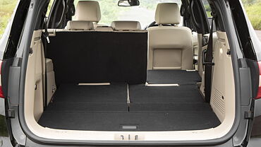 Ford Endeavour Bootspace Rear Split Seat Folded