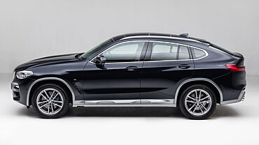 Discontinued BMW X4 2022 Left Side View