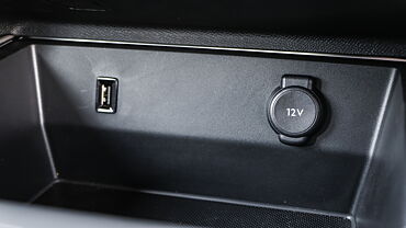Discontinued Citroen C5 Aircross 2021 USB Port/AUX/Power Socket/Wireless Charging