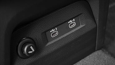 Audi e-tron USB Port/AUX/Power Socket/Wireless Charging