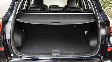 Discontinued Hyundai Tucson 2020 Bootspace with Parcel Tray/Retractable