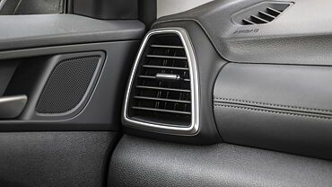 Discontinued Hyundai Tucson 2020 Front Passenger Air Vent